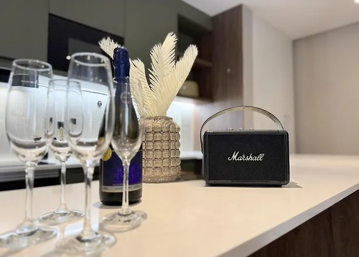 The Beacon - Cosy & Comfort *