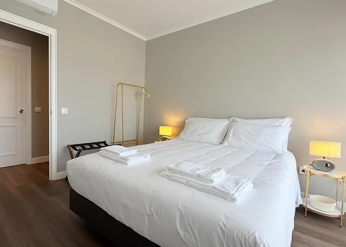 The Beacon - Cosy & Comfort דירה *