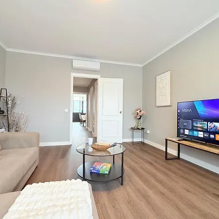 Lägenhet The Beacon - Cosy & Comfort Ponta Delgada